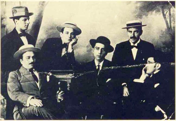 Photo: hr.wikipedia.org Osnivači Hajduka